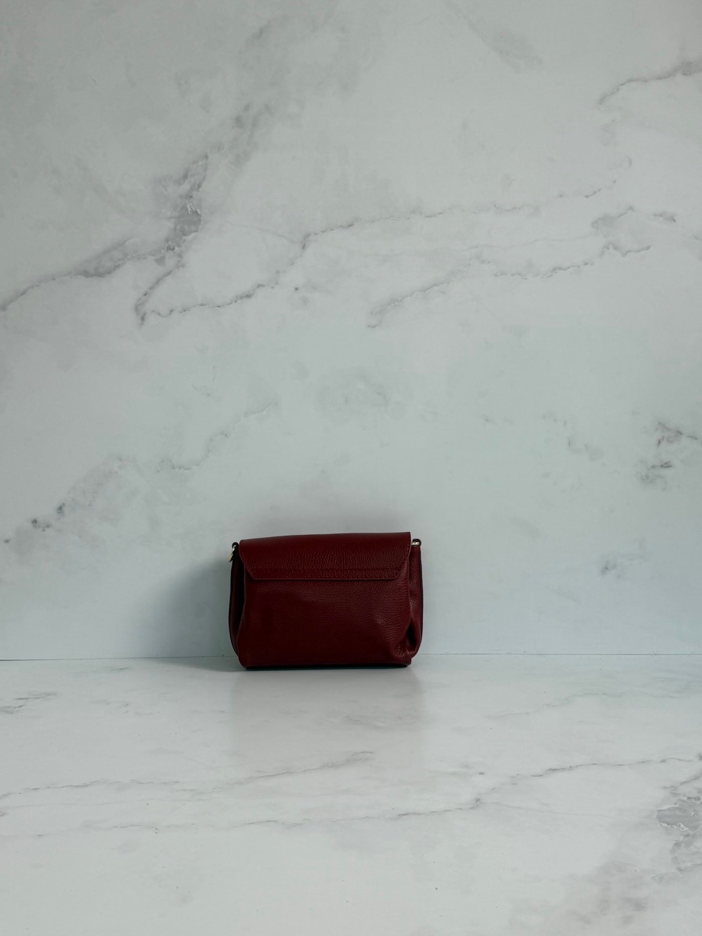 RIANA | ROOD